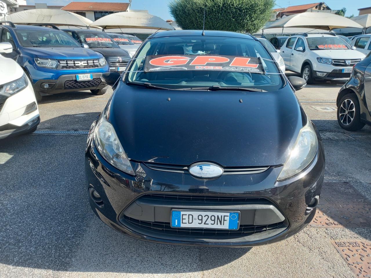 Ford Fiesta 1.2 Gpl Titanium 5 porte