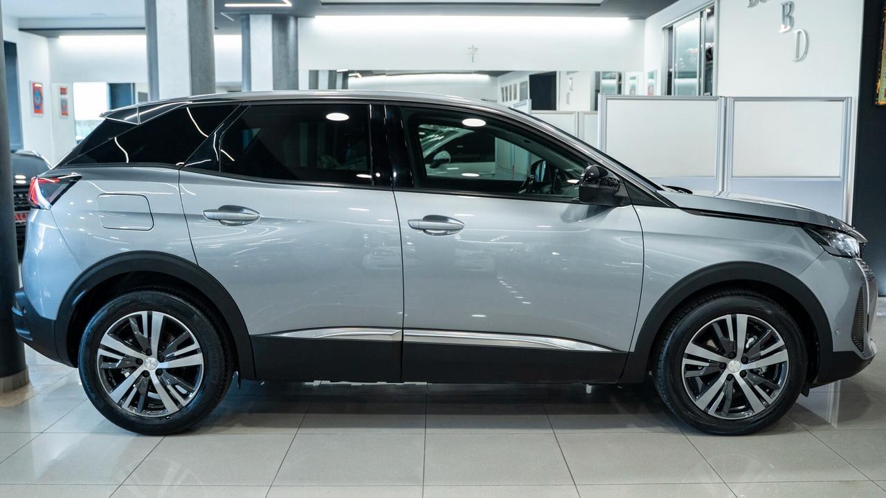 Peugeot 3008 1.5 BLUEHDI ALLURE PACK EAT8 S&S 131CV AUTO VIRTUAL PELLE FULL OPTIONAL