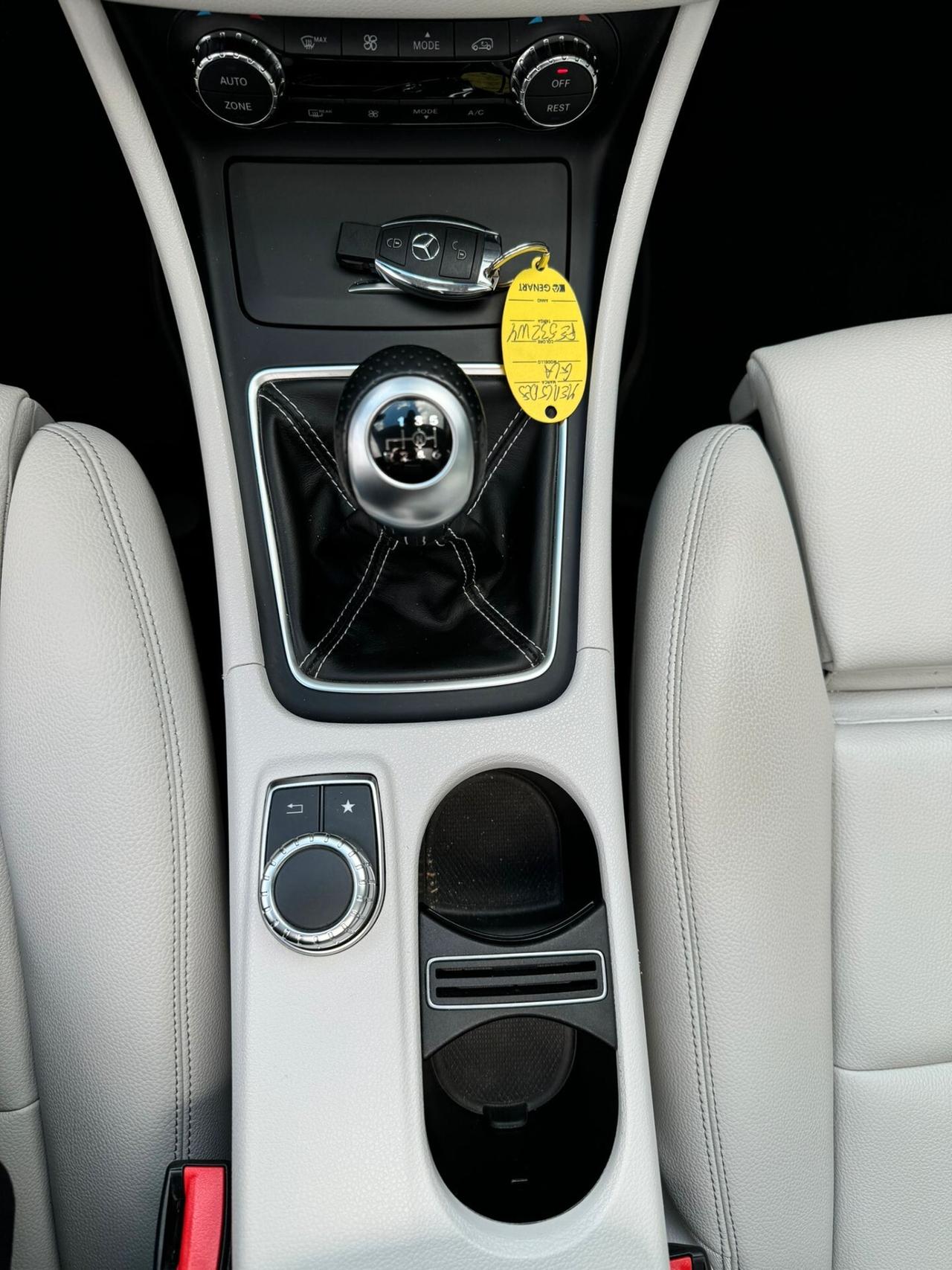 Mercedes-benz GLA 180 d Premium 45.000 km