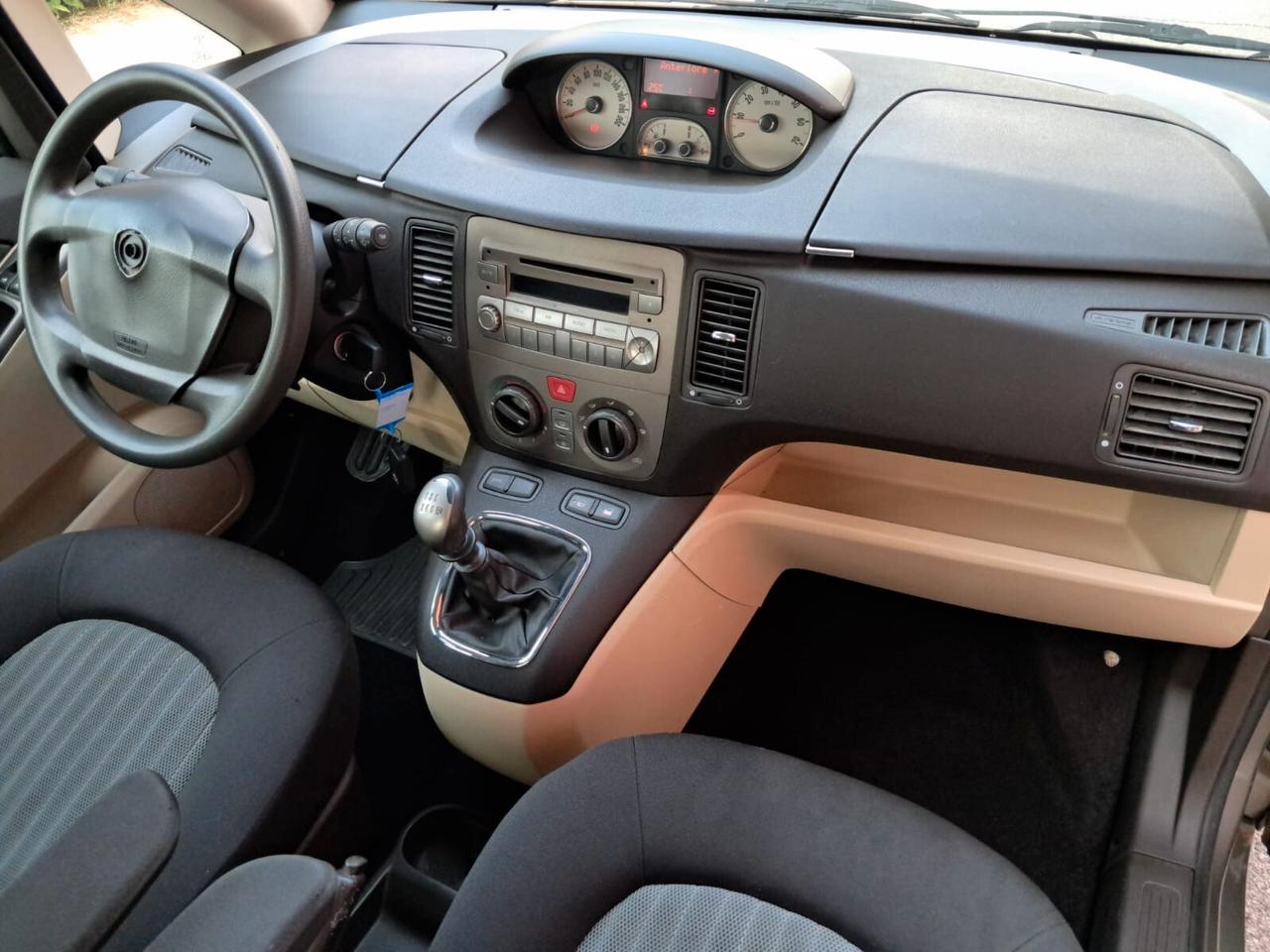 Lancia MUSA 1.4 16V Platino Plus neopatentati