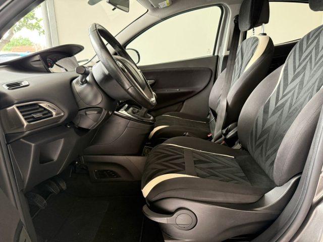 LANCIA Ypsilon 1.2 69 CV 5 porte Gold