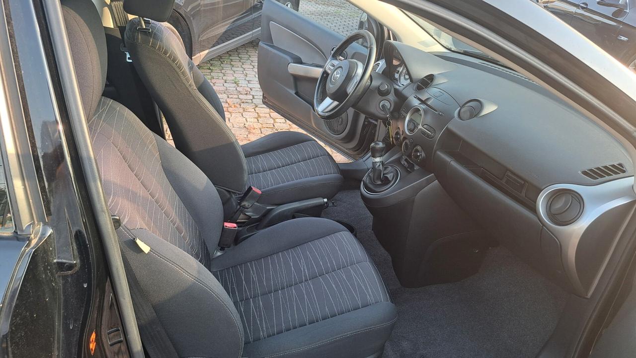 Mazda 2 Mazda2 1.3 16V 75CV 5p. Play Gen.'09 OK NEO PASS
