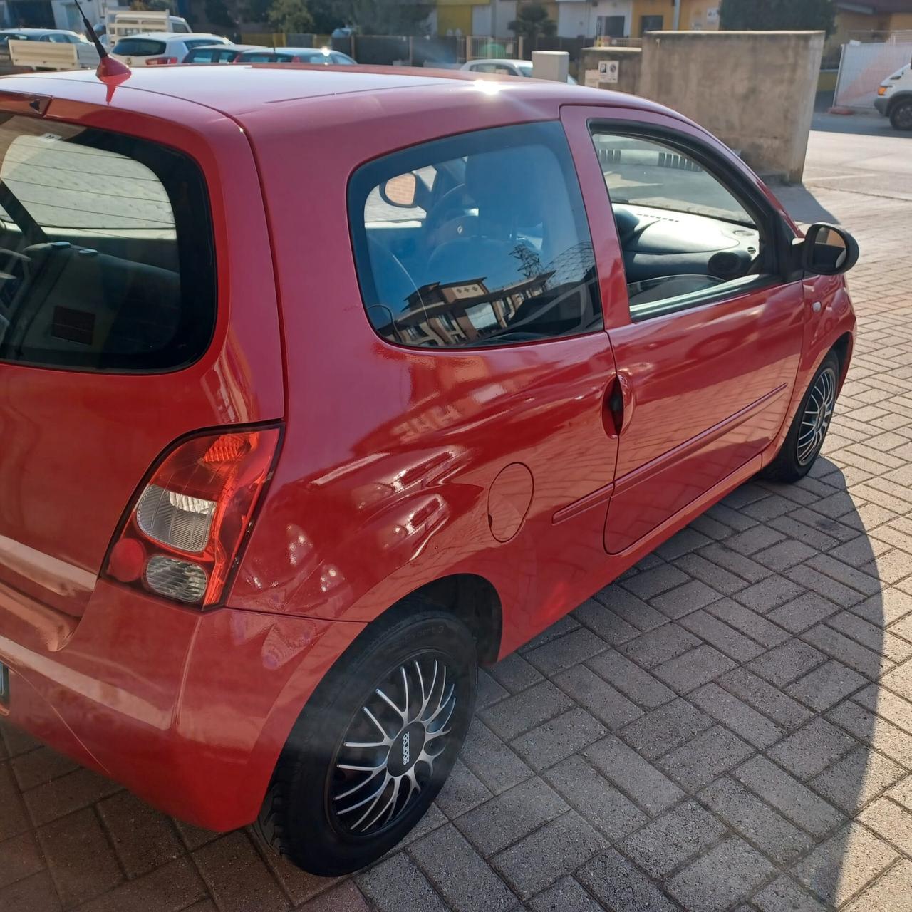 129.888KM PERFETTA TWINGO 1.2 NEOPATENTATI