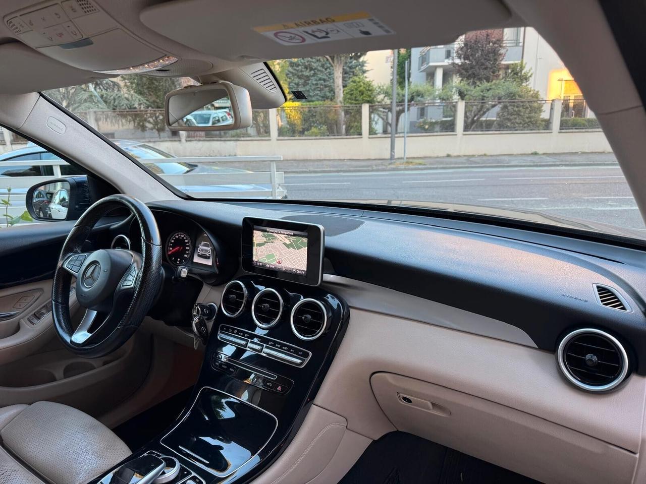MERCEDES GLC 250 D 4MATIC EXCLUSIVE