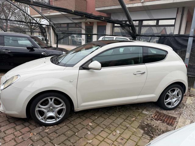 ALFA ROMEO MiTo 1.6 JTDm 16V Distinctive Sport Pack Stupenda