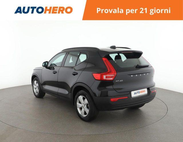 VOLVO XC40 T2 Momentum Core