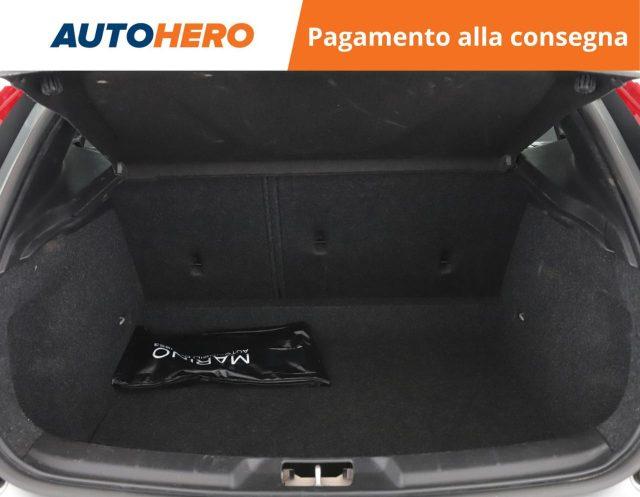 VOLVO V40 D2 Geartronic Kinetic