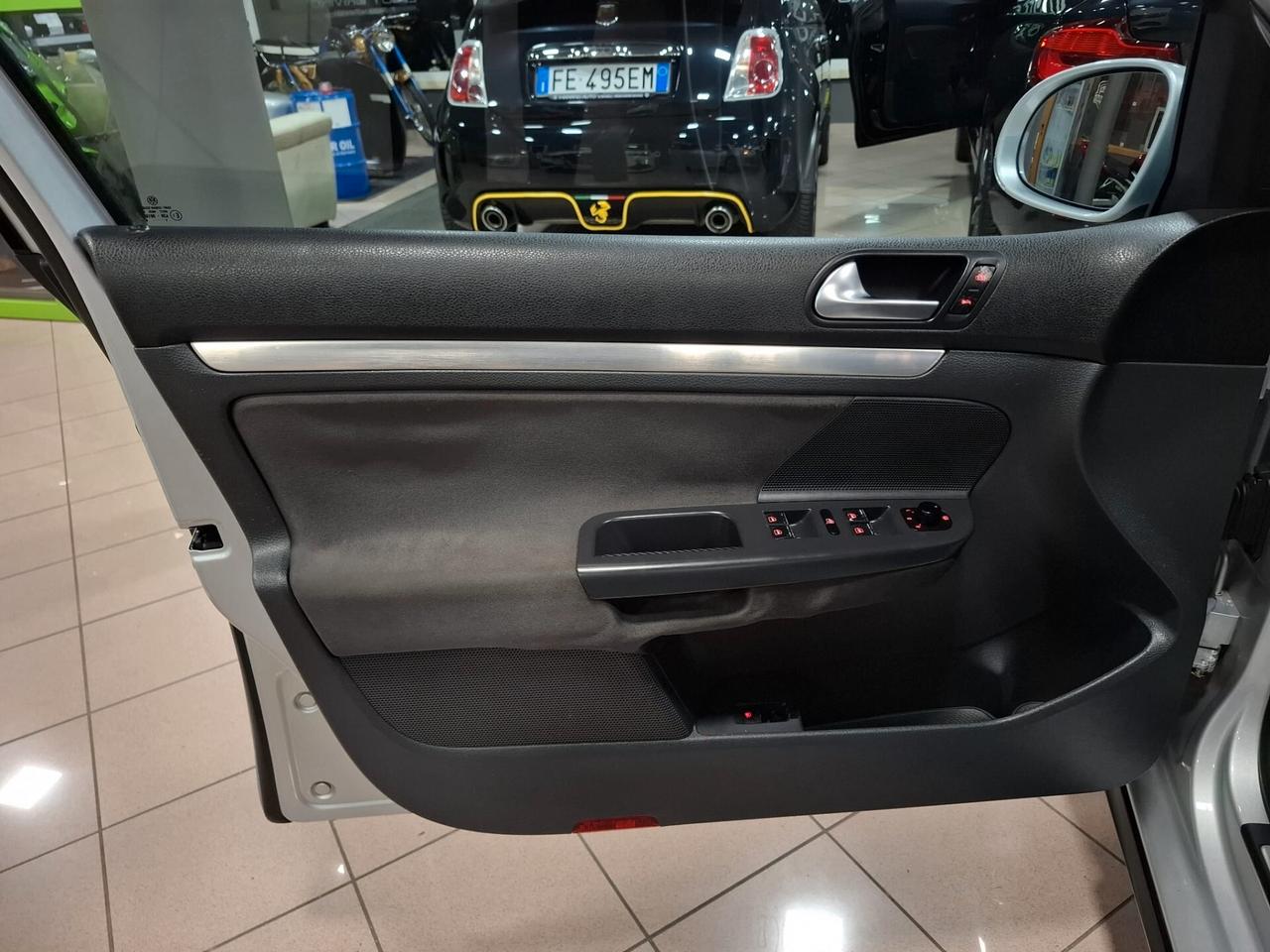 Volkswagen Golf 2.0 16V TFSI GTI