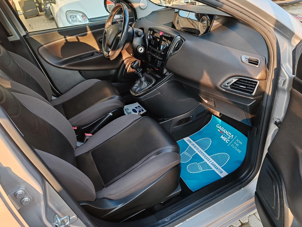 Lancia Ypsilon 1.2 BENZINA GPL