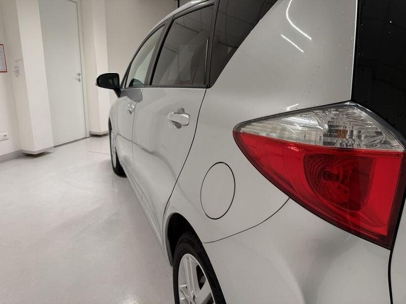 Toyota Verso-S Verso-S 1.4D MT Active