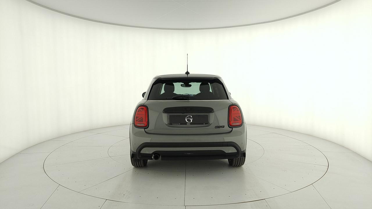 MINI Mini IV F55 2021 5p - Mini 5p 1.5 Cooper Classic auto