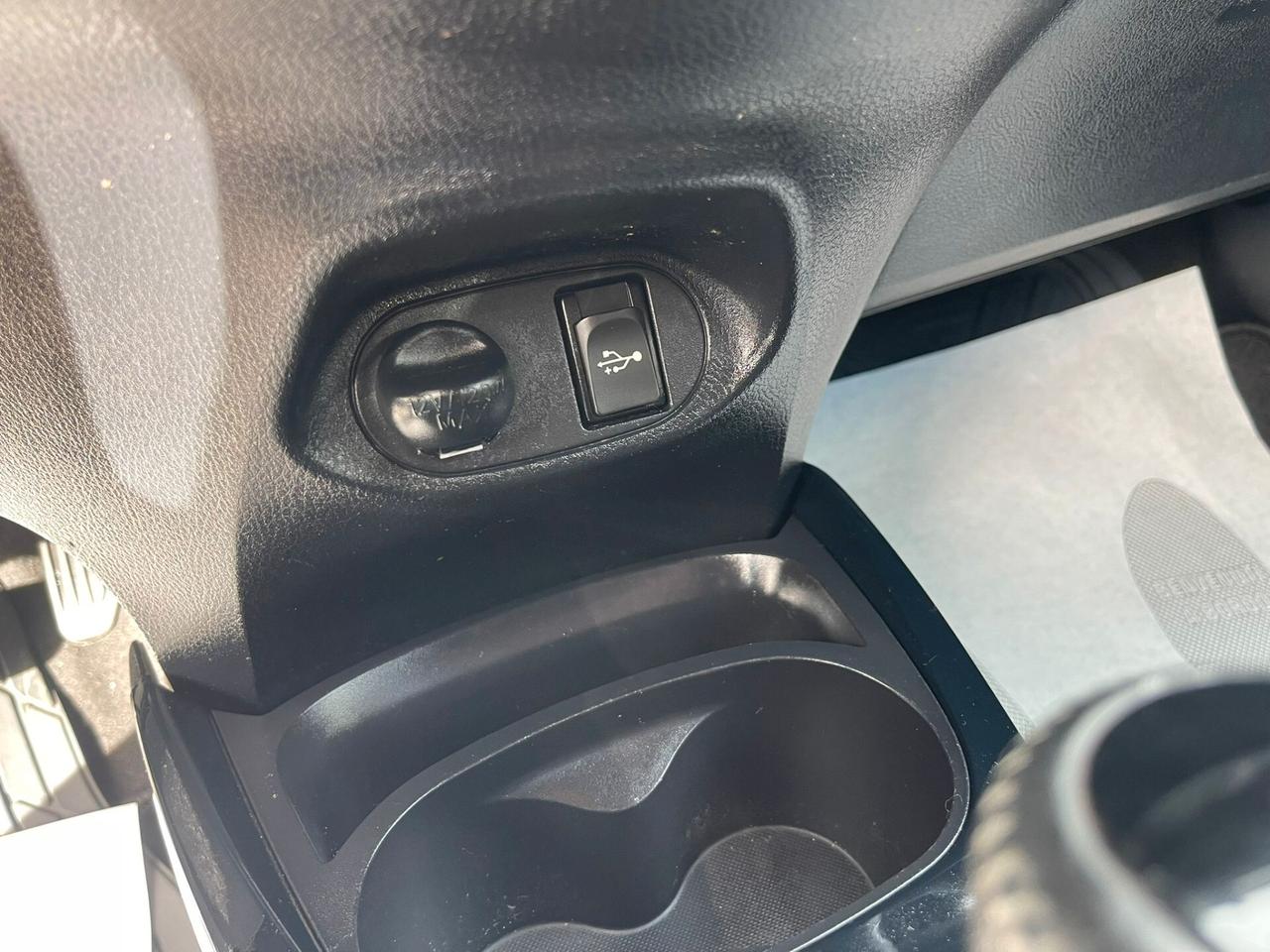 Toyota Yaris 1.5 Hybrid 5 porte Cool Red Edition