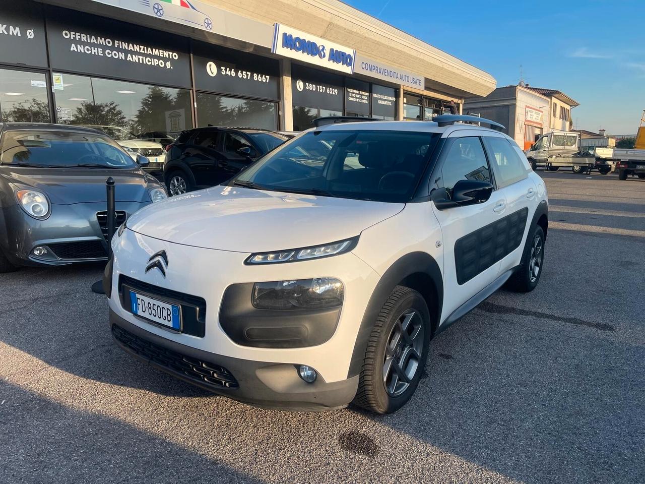 Citroen C4 Cactus BlueHDi 100 Shine