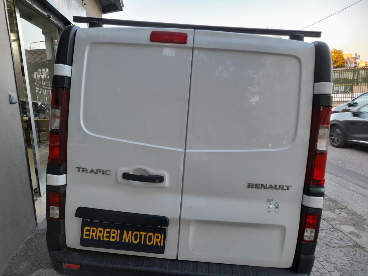 RENAULT TRAFIC 2014