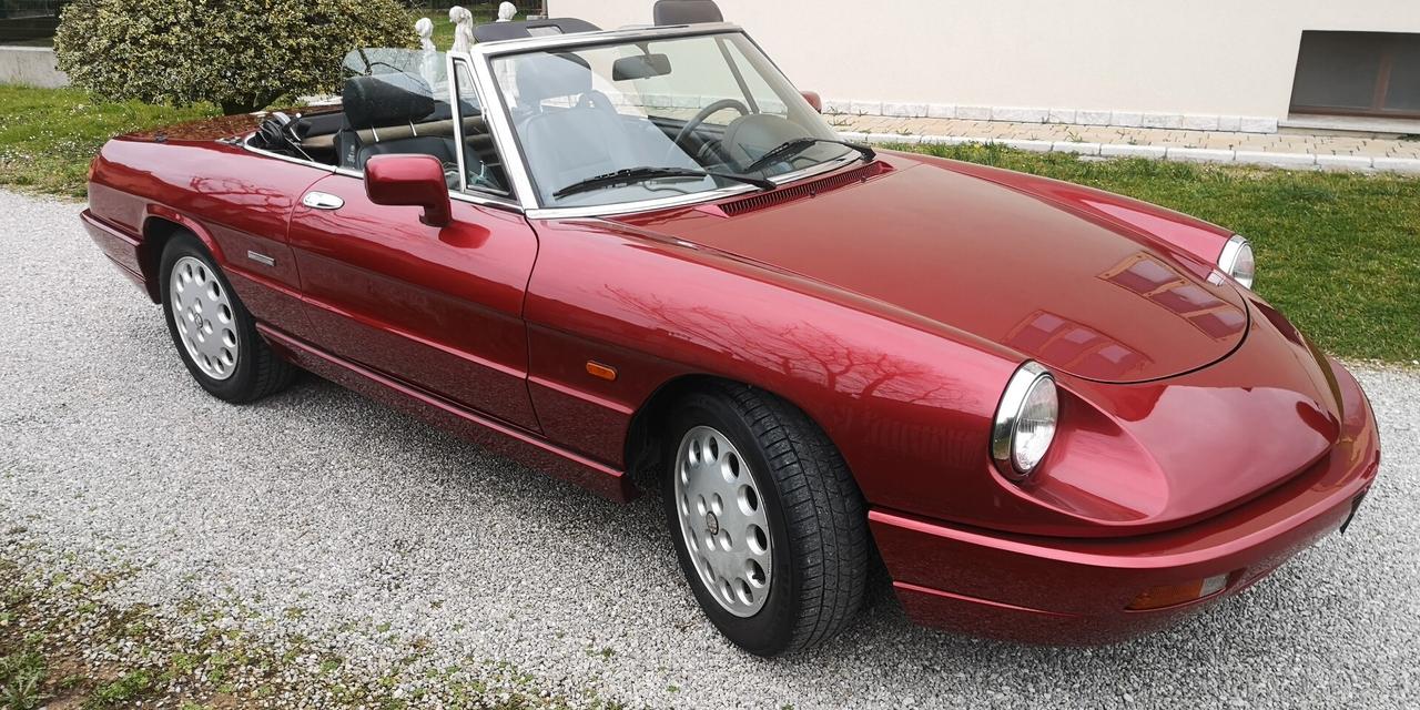 Alfa Romeo Spider 2.0i