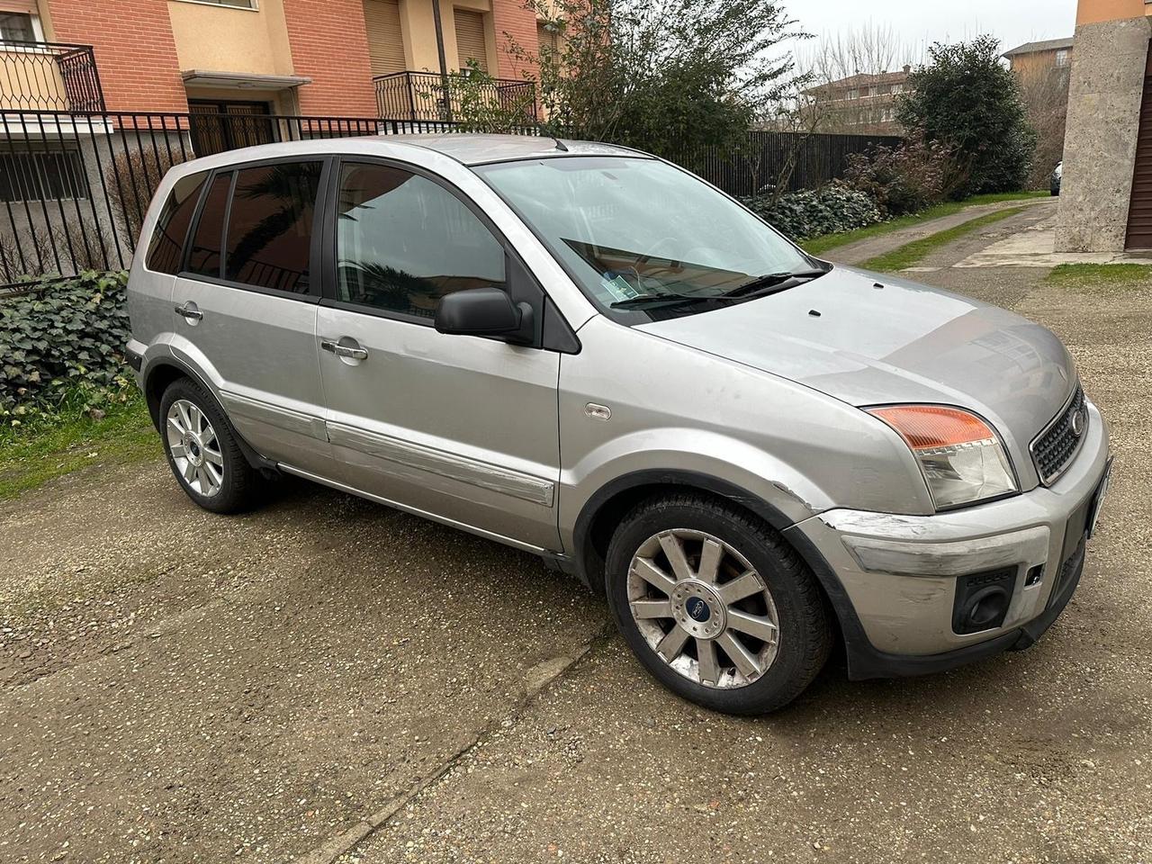 FORD FUSION BENZINA 45 mila km NEOPATENTATI