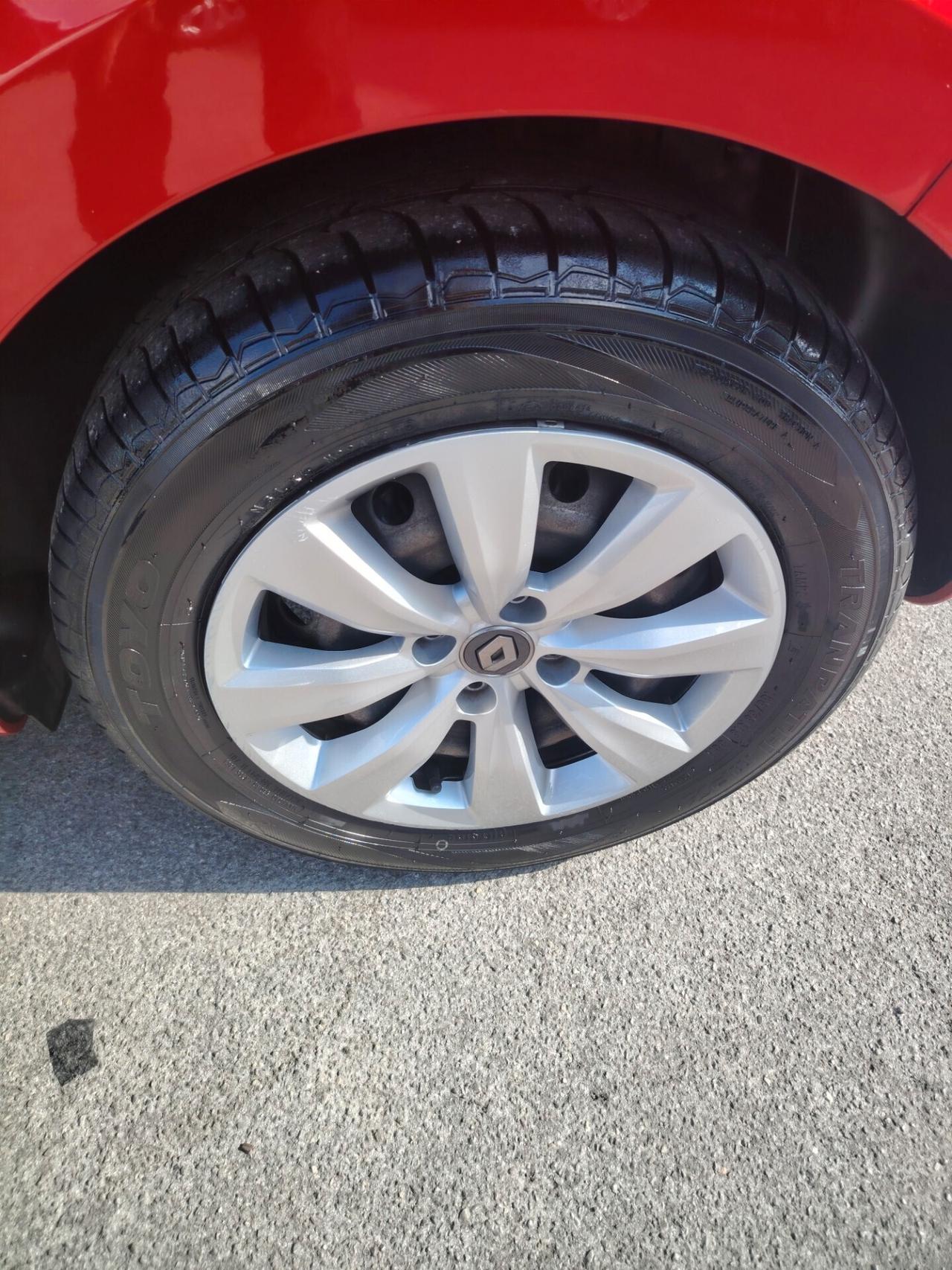 Renault Clio SCe 75 CV 5 porte Intens
