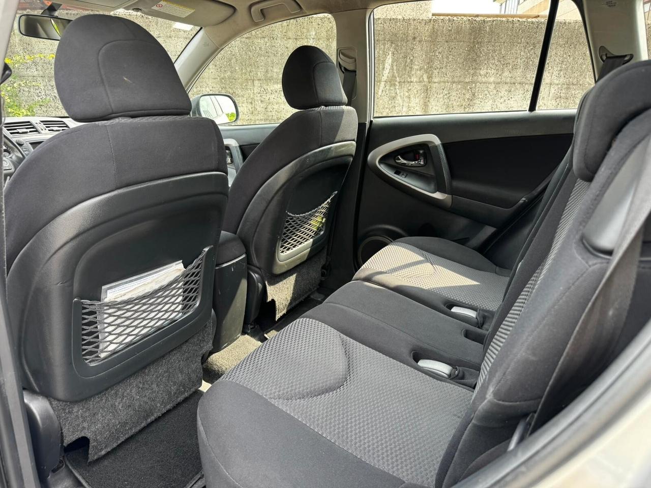 Toyota RAV 4 RAV4 2.2 D-4D 136 CV DPF Luxury