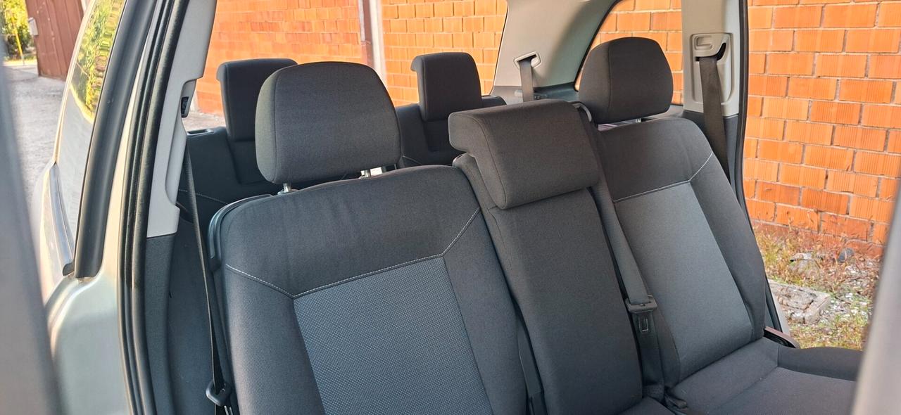 MONOVOLUME 7 POSTI 1.6 CON DOPPIA ALIMENTAZIONE