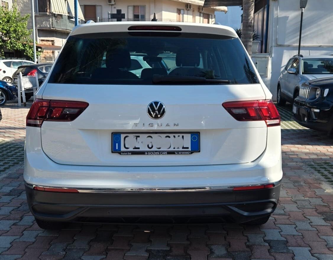 Volkswagen Tiguan 2.0 tdi Life 122CV Uff Italy Led Clima Lega USB