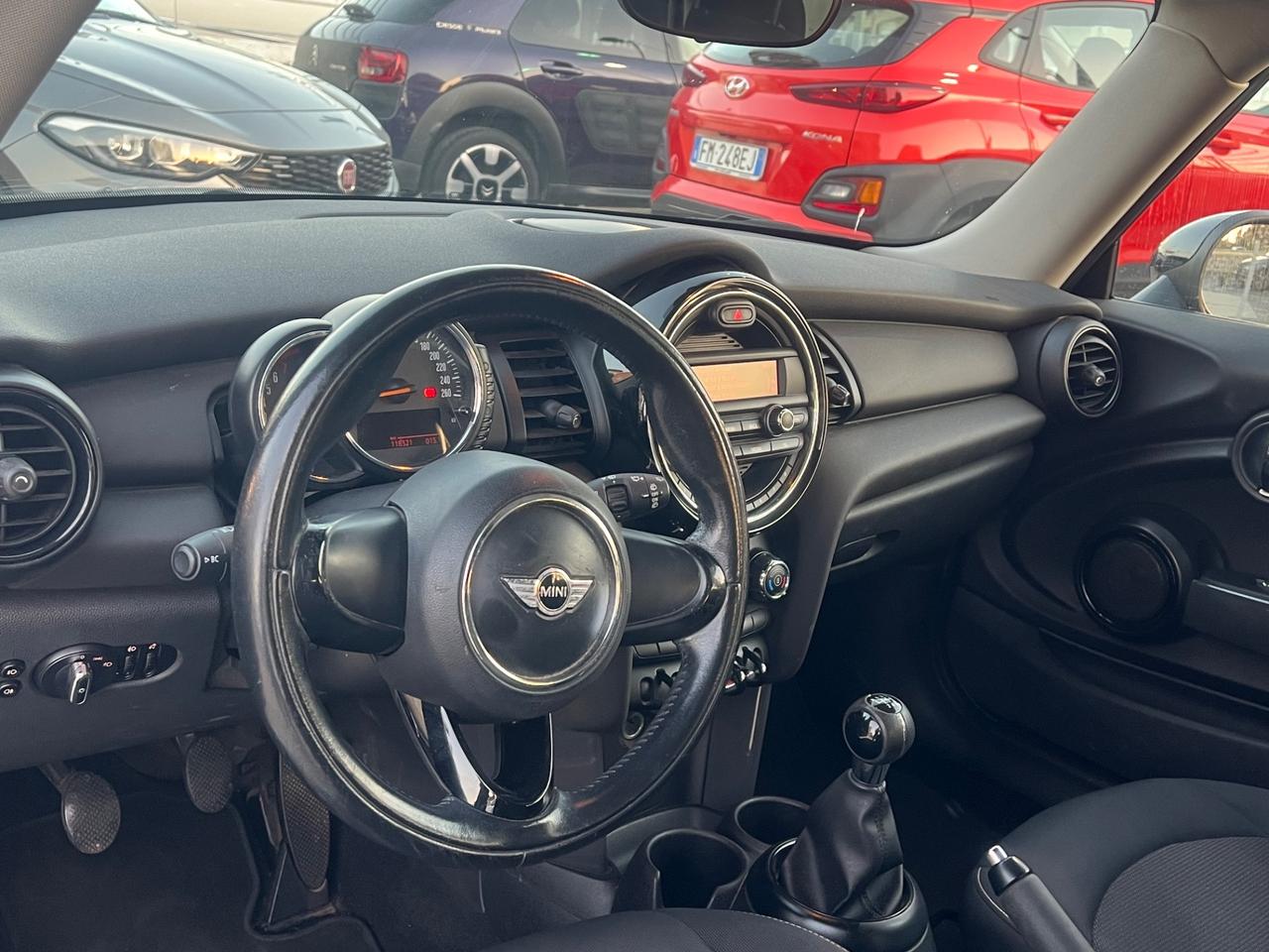 Mini One Mini one 75cv total black neopatentati