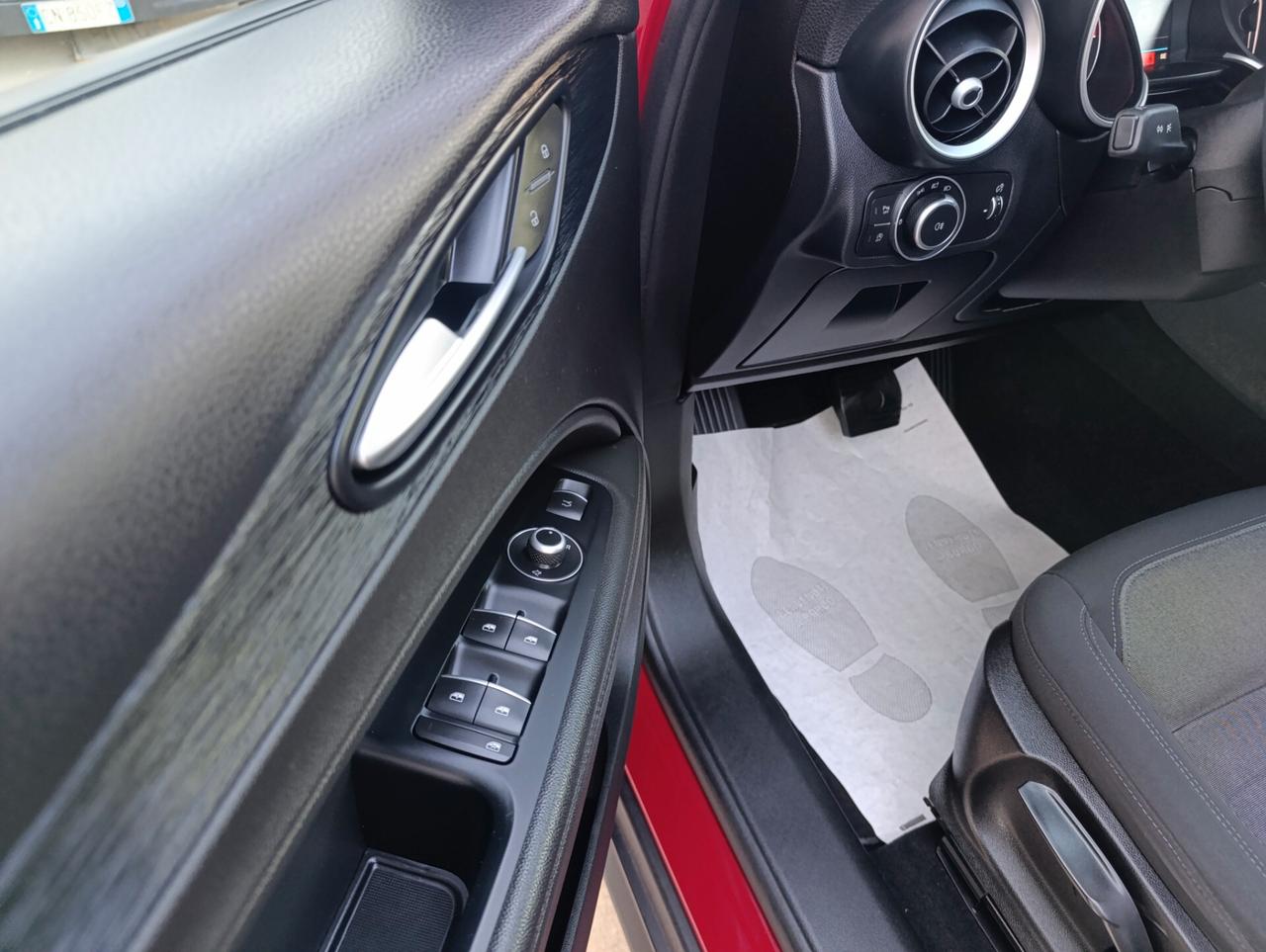 Alfa Romeo Stelvio 2.2 Turbodiesel 160 CV AT8 RWD Business