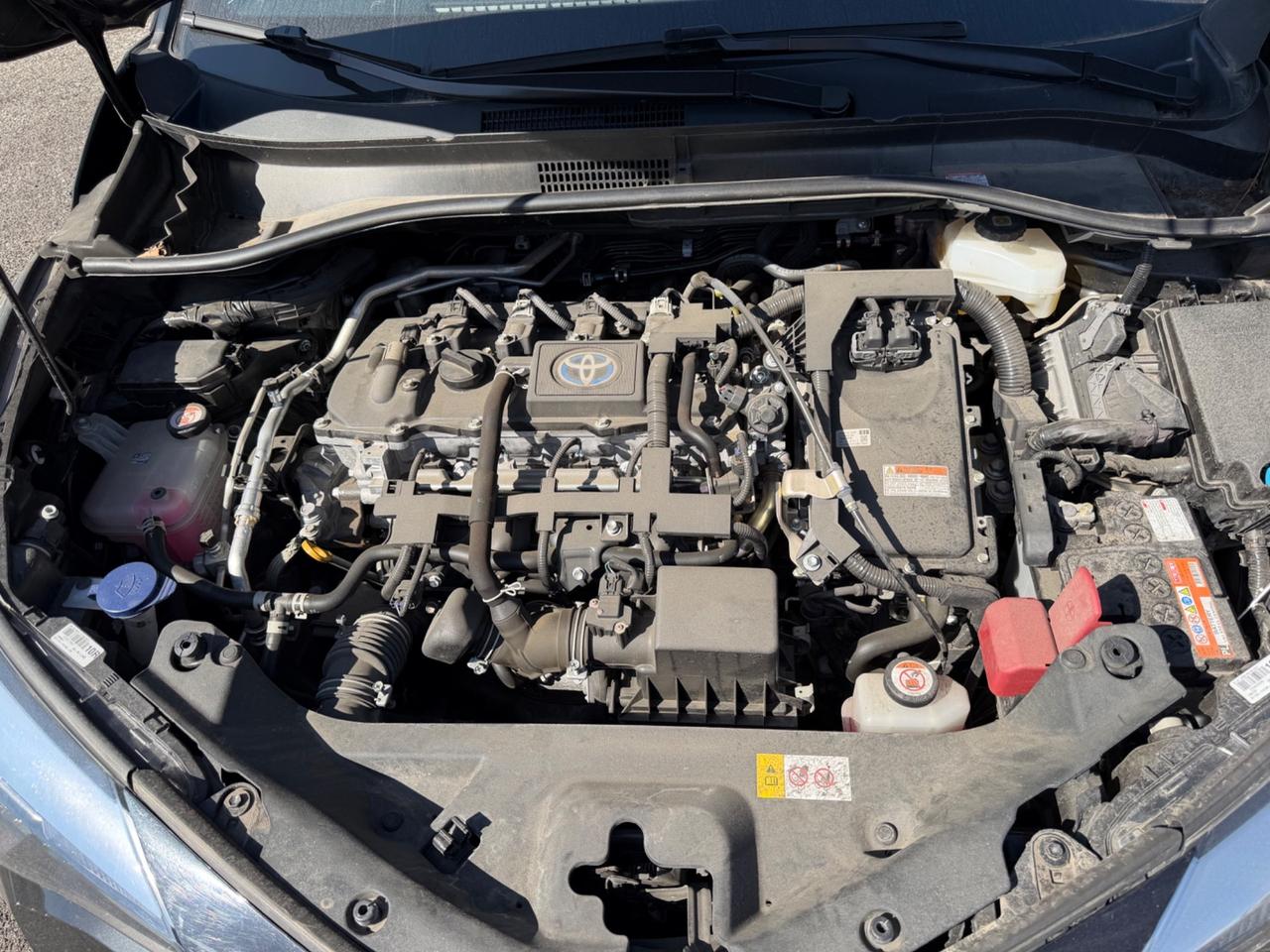 Toyota C-HR 1.8 Hybrid SINISTRATA