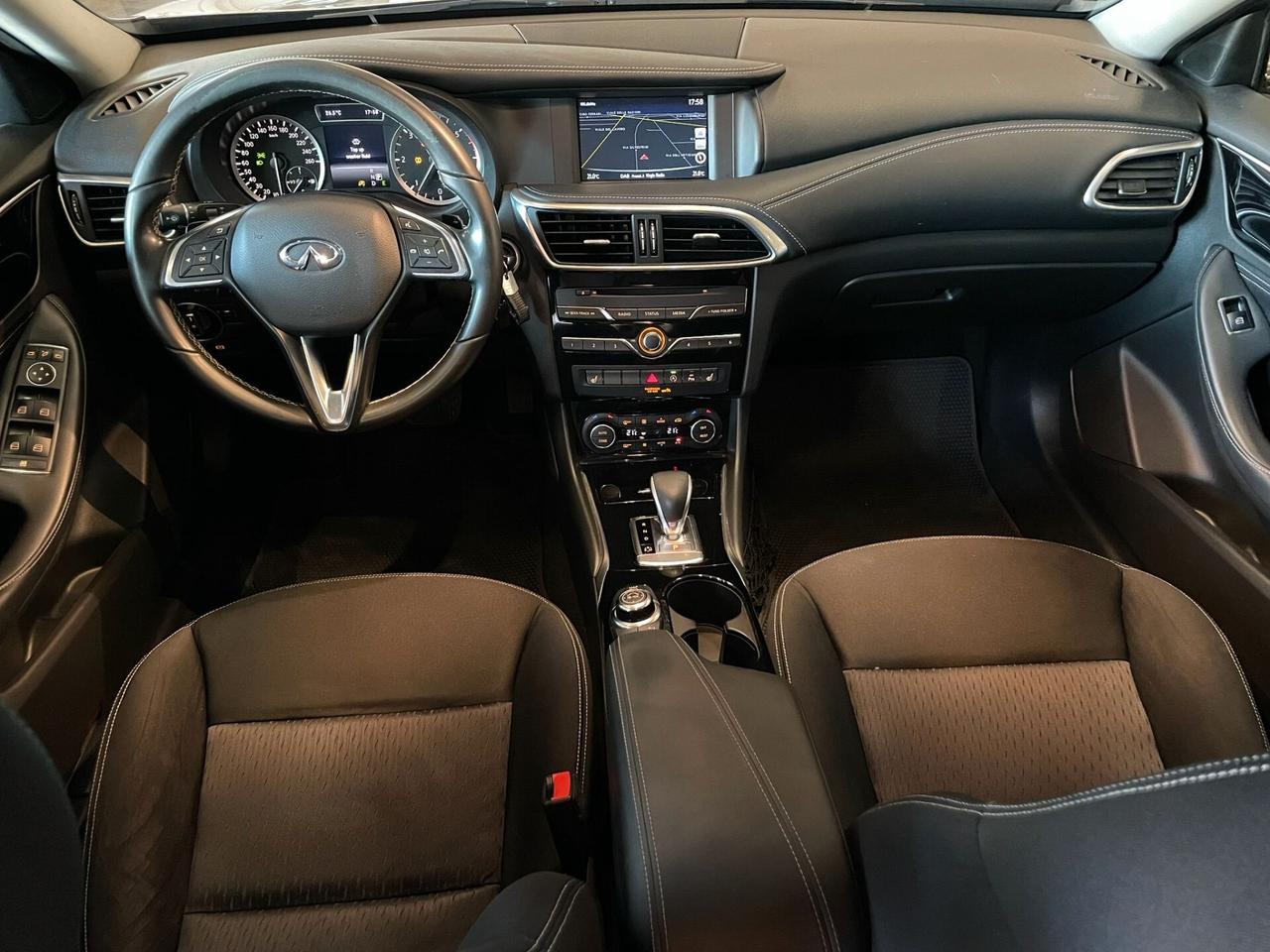 Infiniti Q30 2.2 diesel DCT AWD Premium Tech