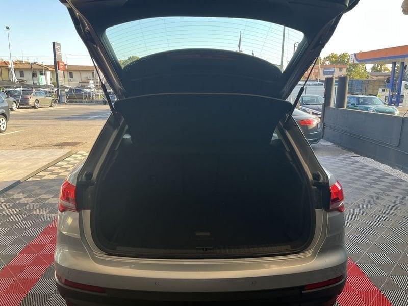 Audi Q3 35 TDI S tronic Business