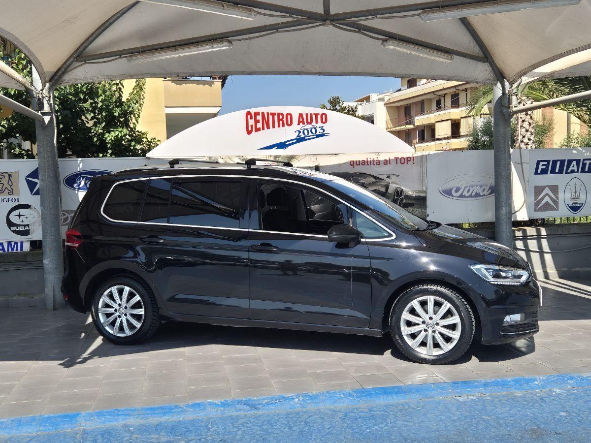 VOLKSWAGEN - Touran - 2.0 TDI 150 CV DSG Executive BMT tetto panoramico
