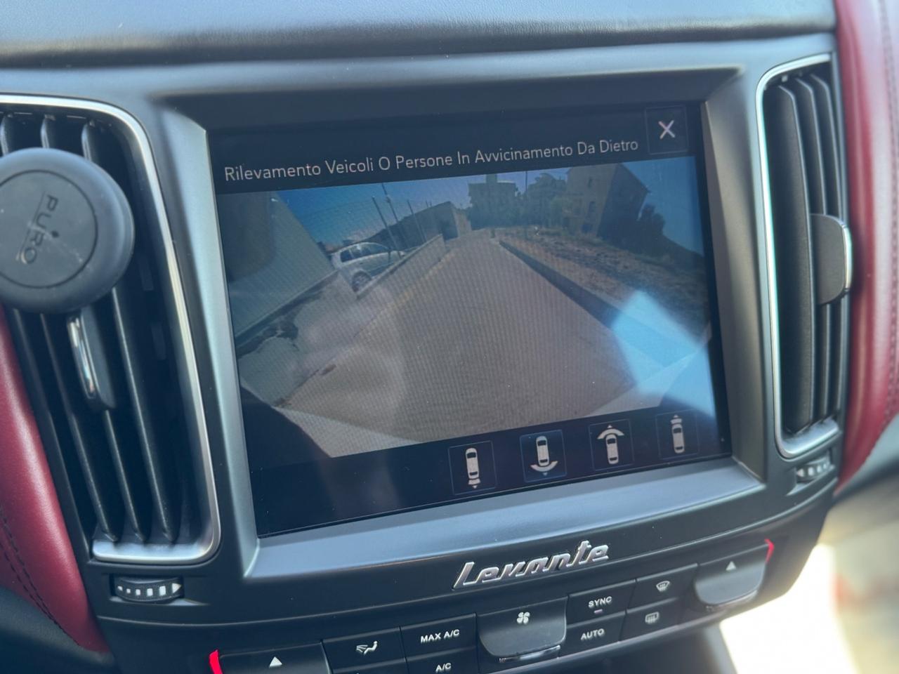 MASERATI LEVANTE 3.0 D V6 250 GRANSPORT IVA ESPOSTA