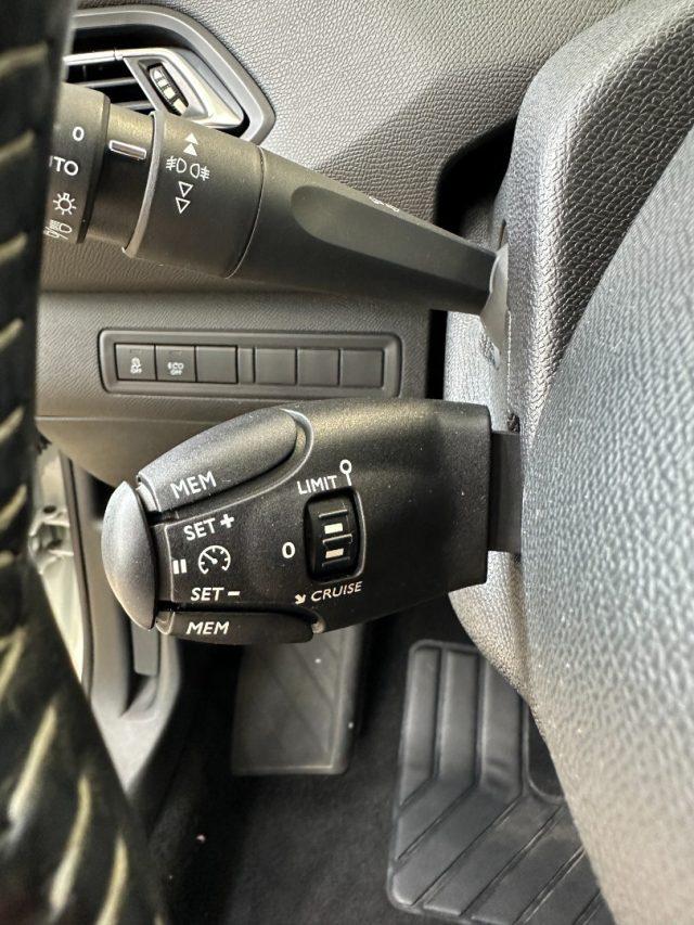 PEUGEOT 308 BlueHDi 120 S&S EAT6 SW Allure - LED - Navi