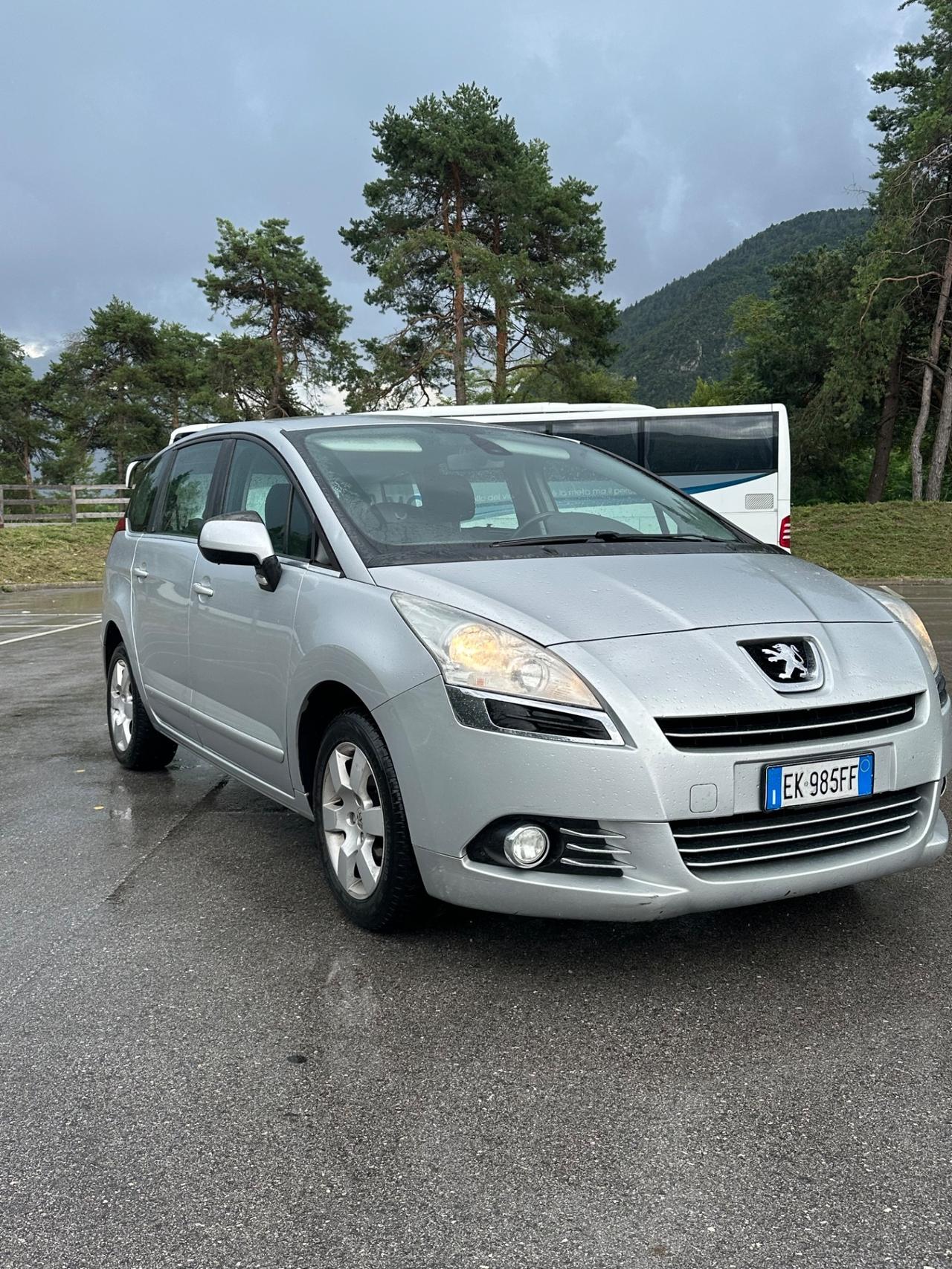 Peugeot 5008 7 POSTI