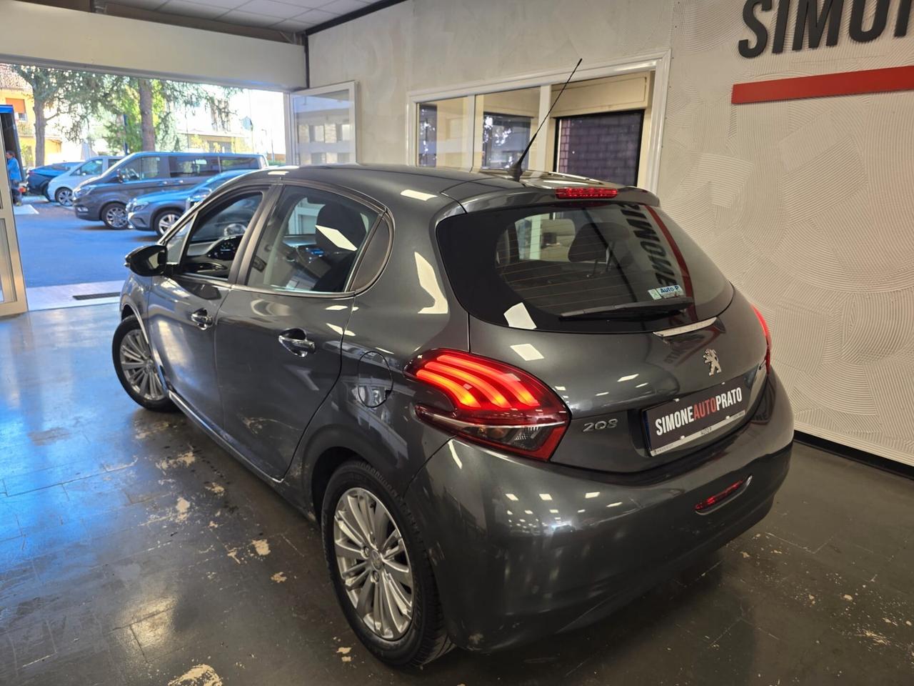 Peugeot 208 PureTech 82 5 porte Allure