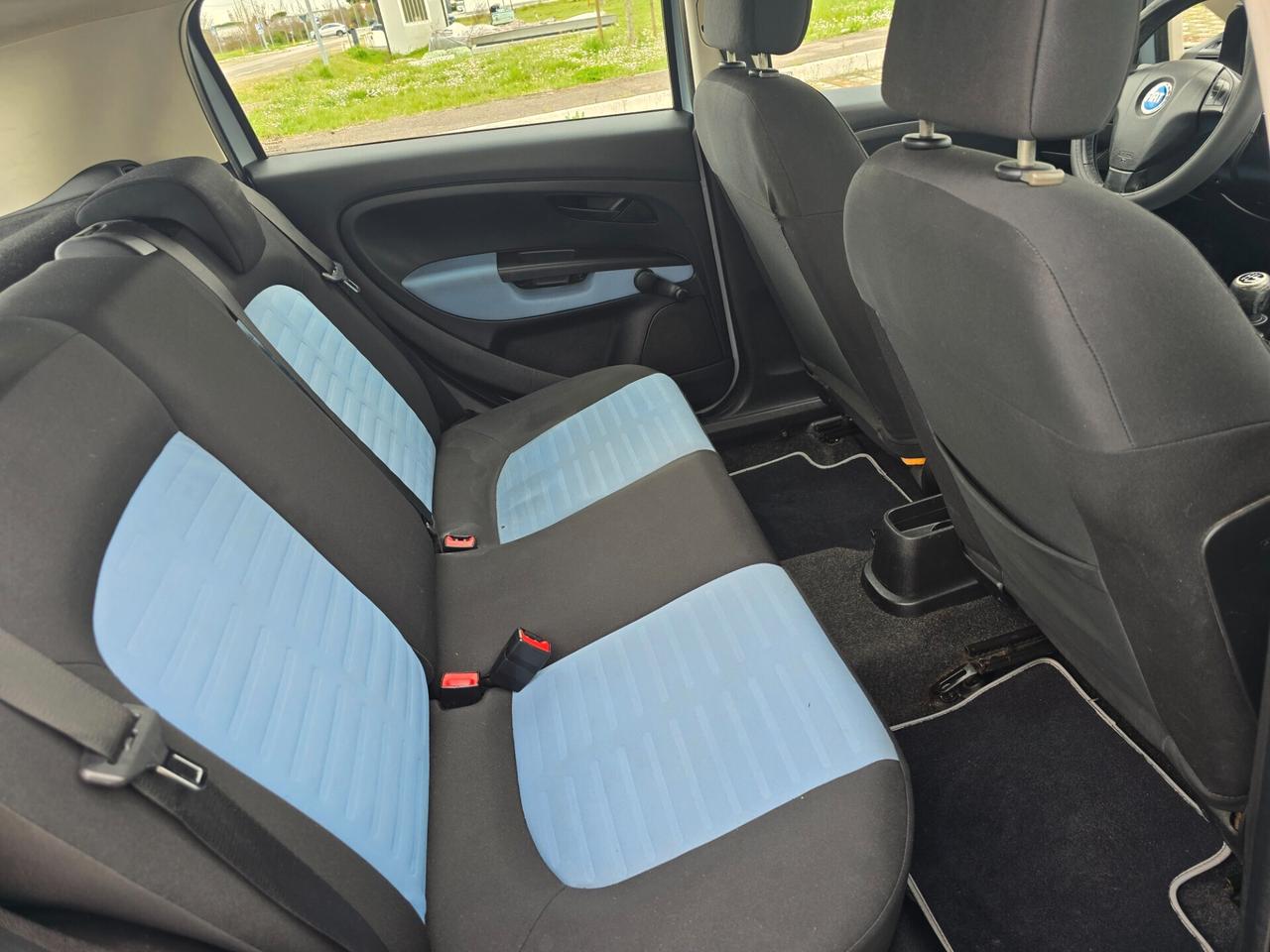 FIAT GRANDE PUNTO 1.2 BENZINA NEOPATENTATI