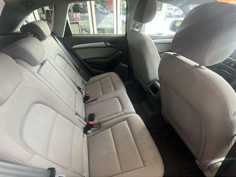 Audi Q5 2.0 TDI 140kW Business S tronic