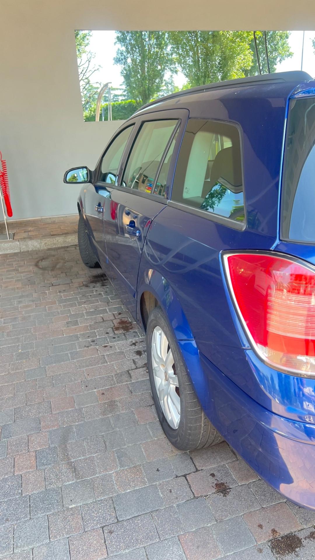 Opel Astra 1.6 16V VVT Station Wagon Club