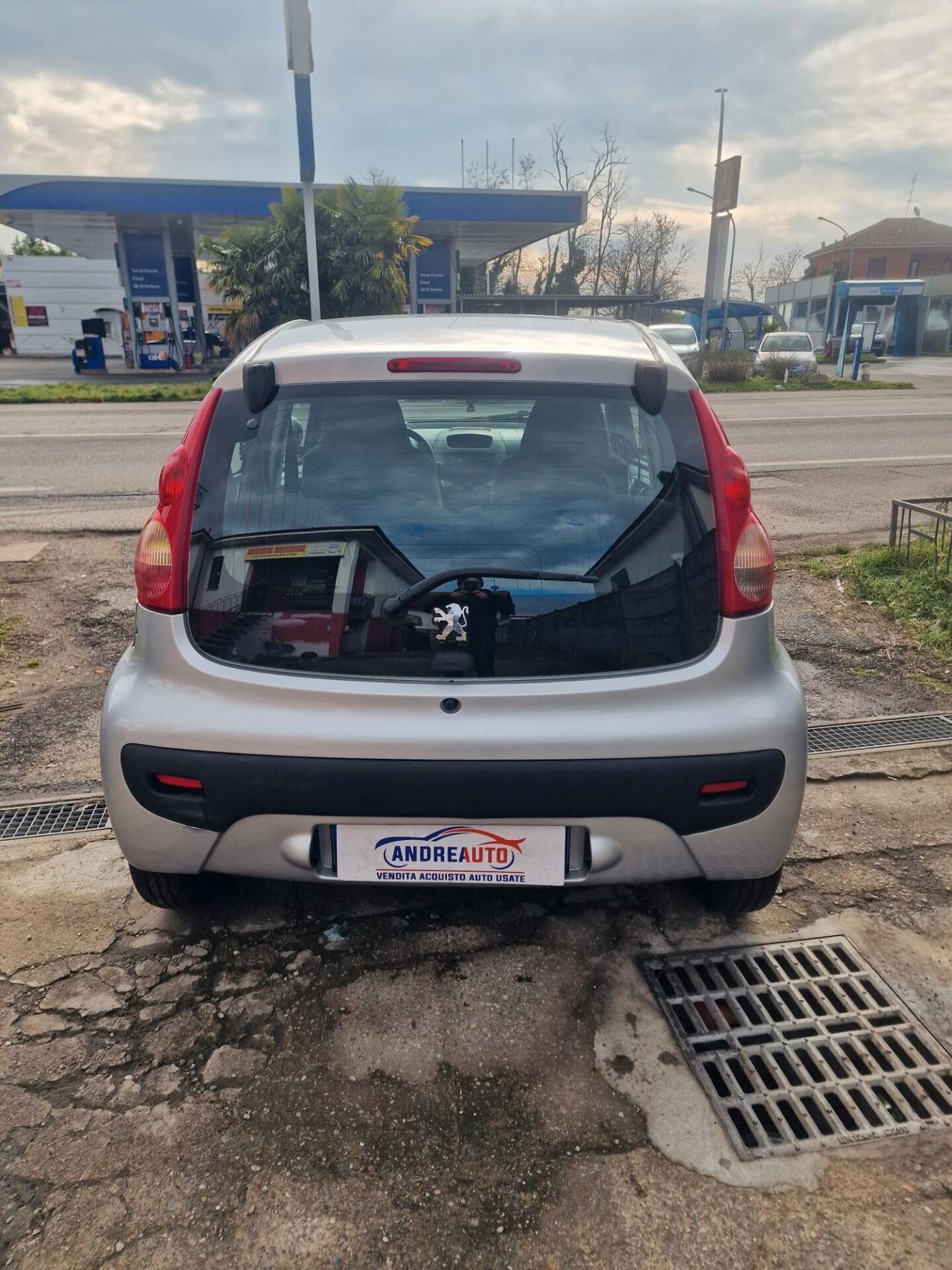 Peugeot 107 1.0 68CV 5p. Plaisir 2Tronic