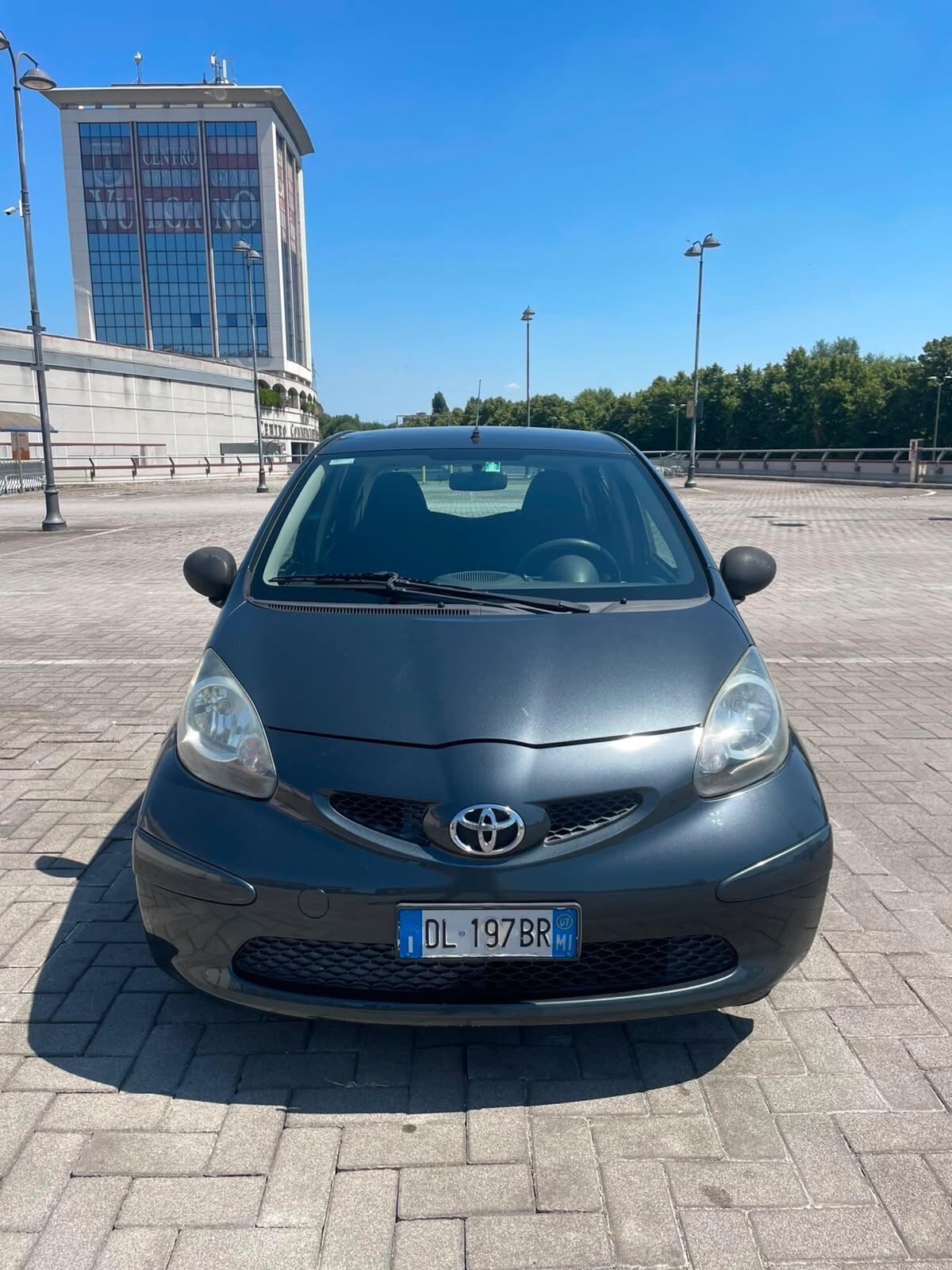 Toyota Aygo 1.0 12V VVT-i 5 porte Now OK NEOP.