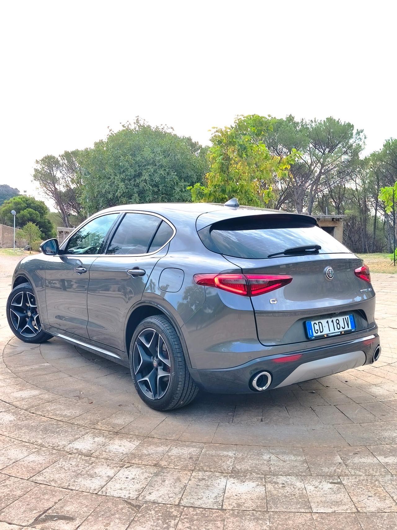 Alfa Romeo Stelvio Ti 2.2 Turbodiesel 190 CV AT8 Q4