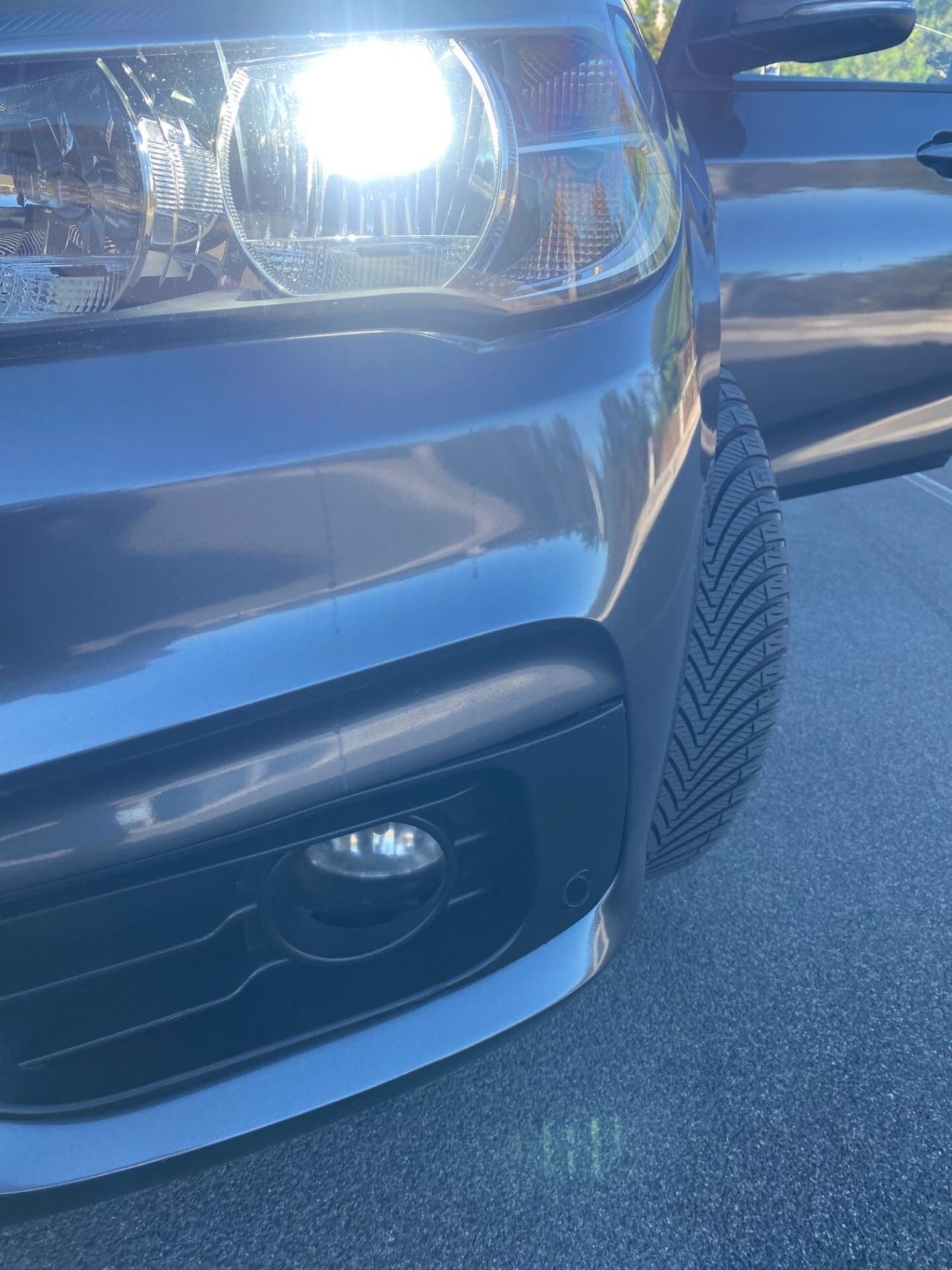 Bmw 216d Anno 2017 Full Navi Led Xeno