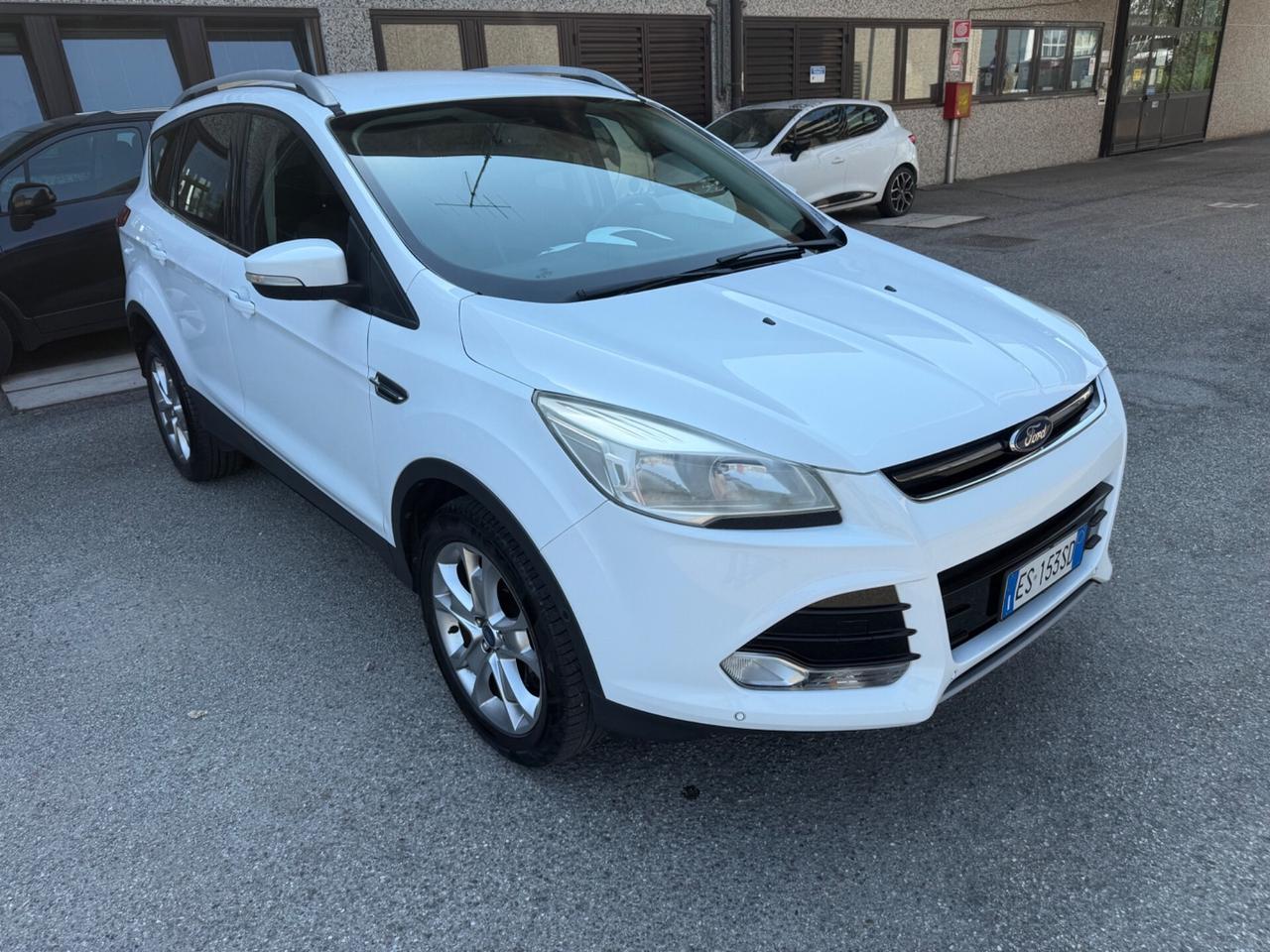 Ford Kuga 2.0 TDCI 140 CV 4WD Titanium