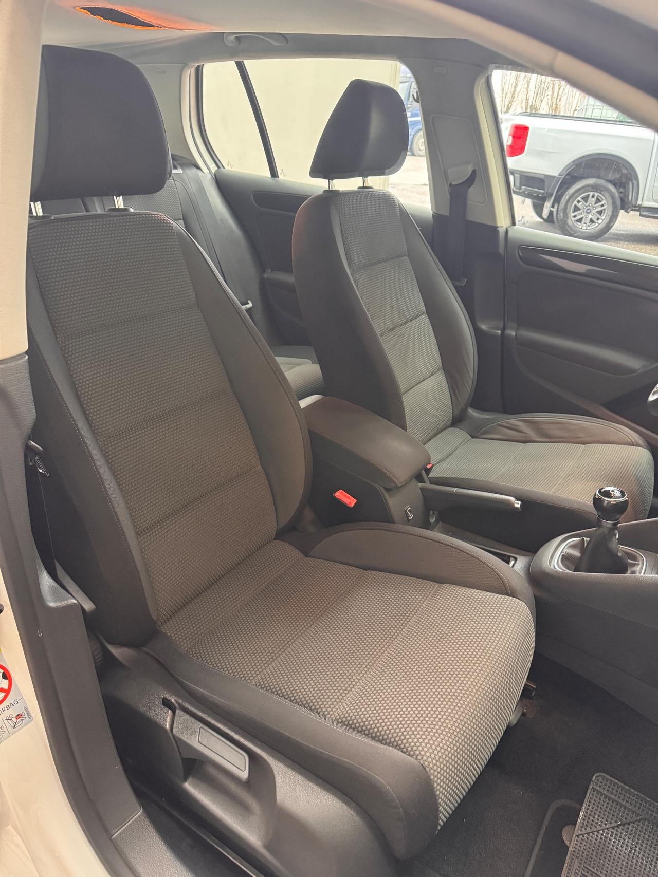 Volkswagen Golf 1.6 TDI DPF 5p. 2012