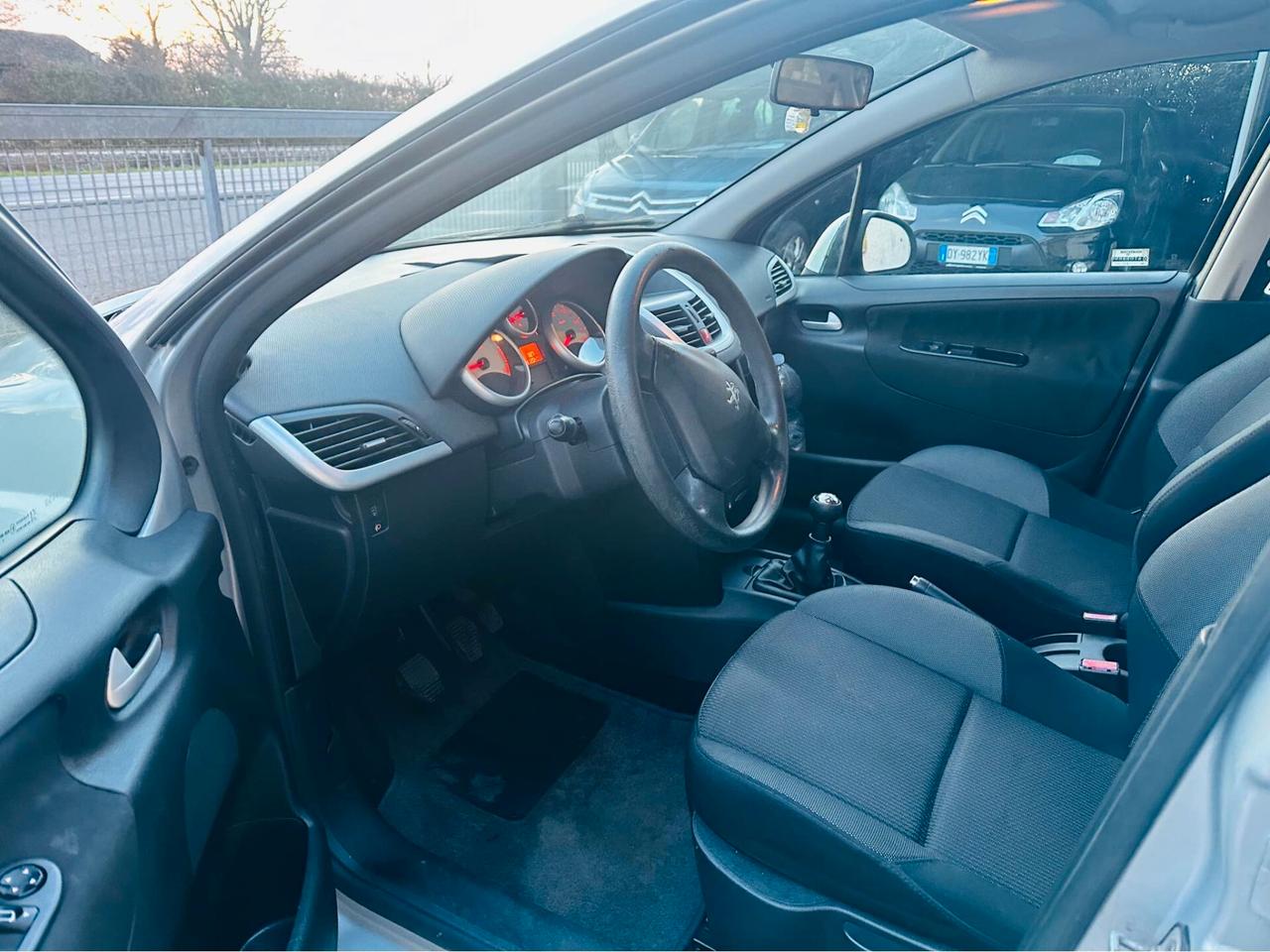 Peugeot 207 1.4 HDi 70CV FAP 5p. XS