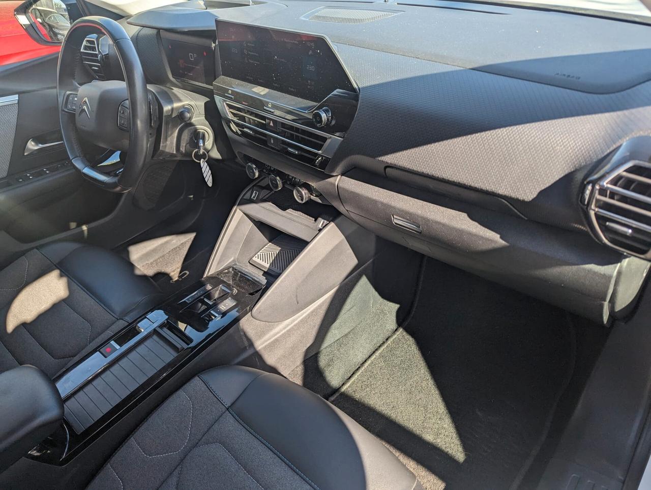 Citroen C4 PureTech 130 S&S EAT8 Shine camera navi nordita