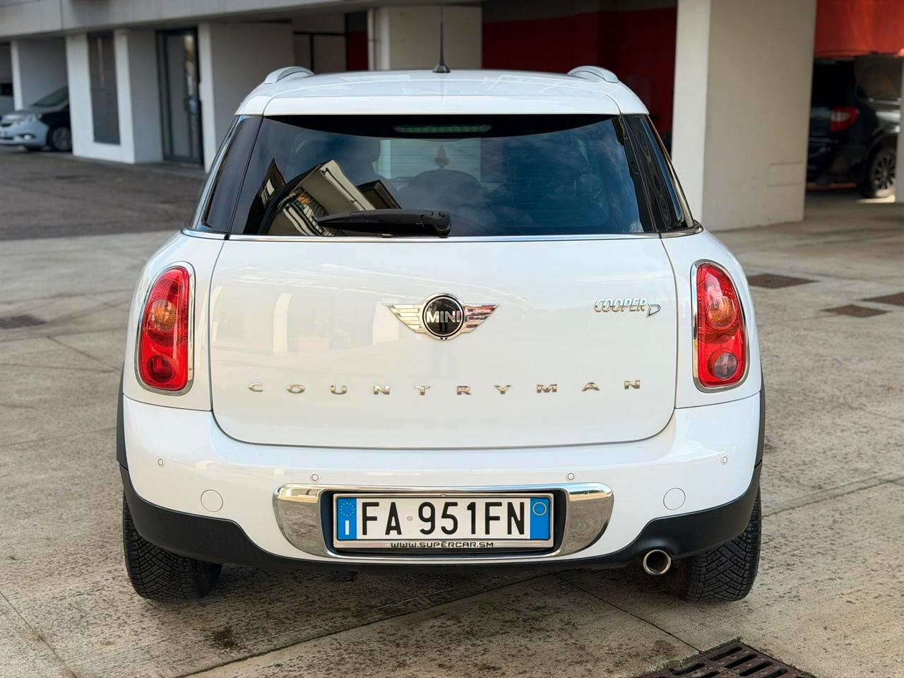 Mini Cooper D Countryman 1.6 adatta a neopatentati 2015