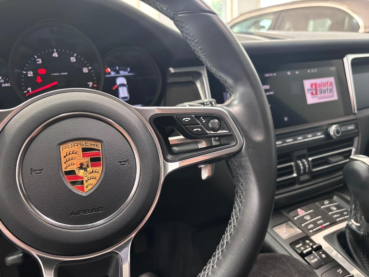 PORSCHE MACAN 2.0 PDK TETTO-NAVI-LED