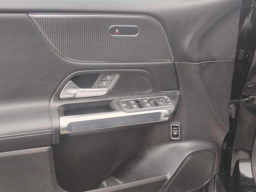 Mercedes GLB 200 d Sport Plus auto.NAVI.TELECAMERA.SEDILI SPORT