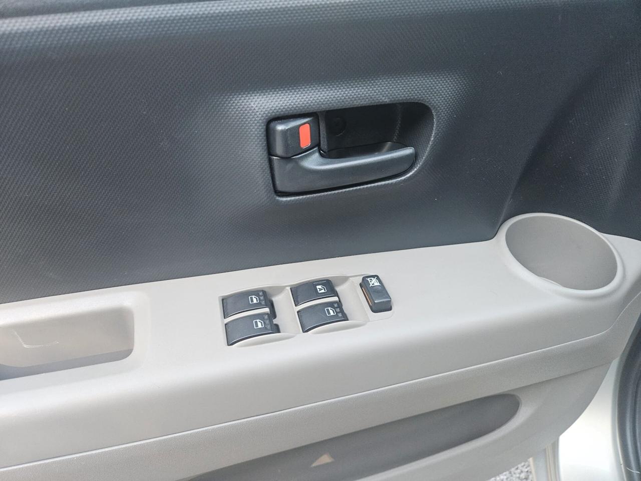 Daihatsu Sirion 1.3 16V aut. Kaori