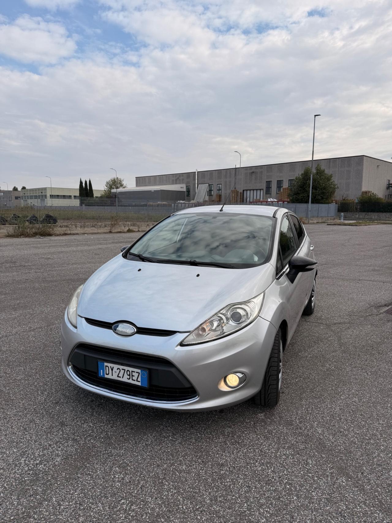 Ford Fiesta 1.2 82 CV 5 porte Titanium